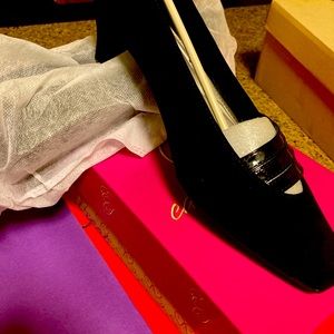 Pump with classy look for work or play